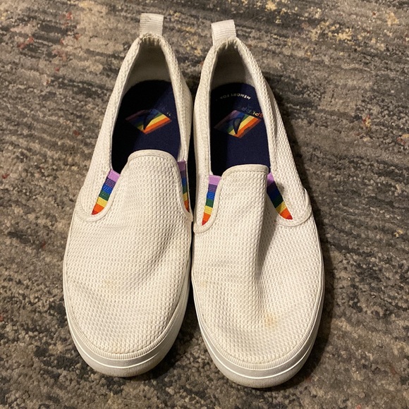 LGBTQ+ Gay Pride Sperrys with Rainbow 🌈 Detail - Picture 2 of 10